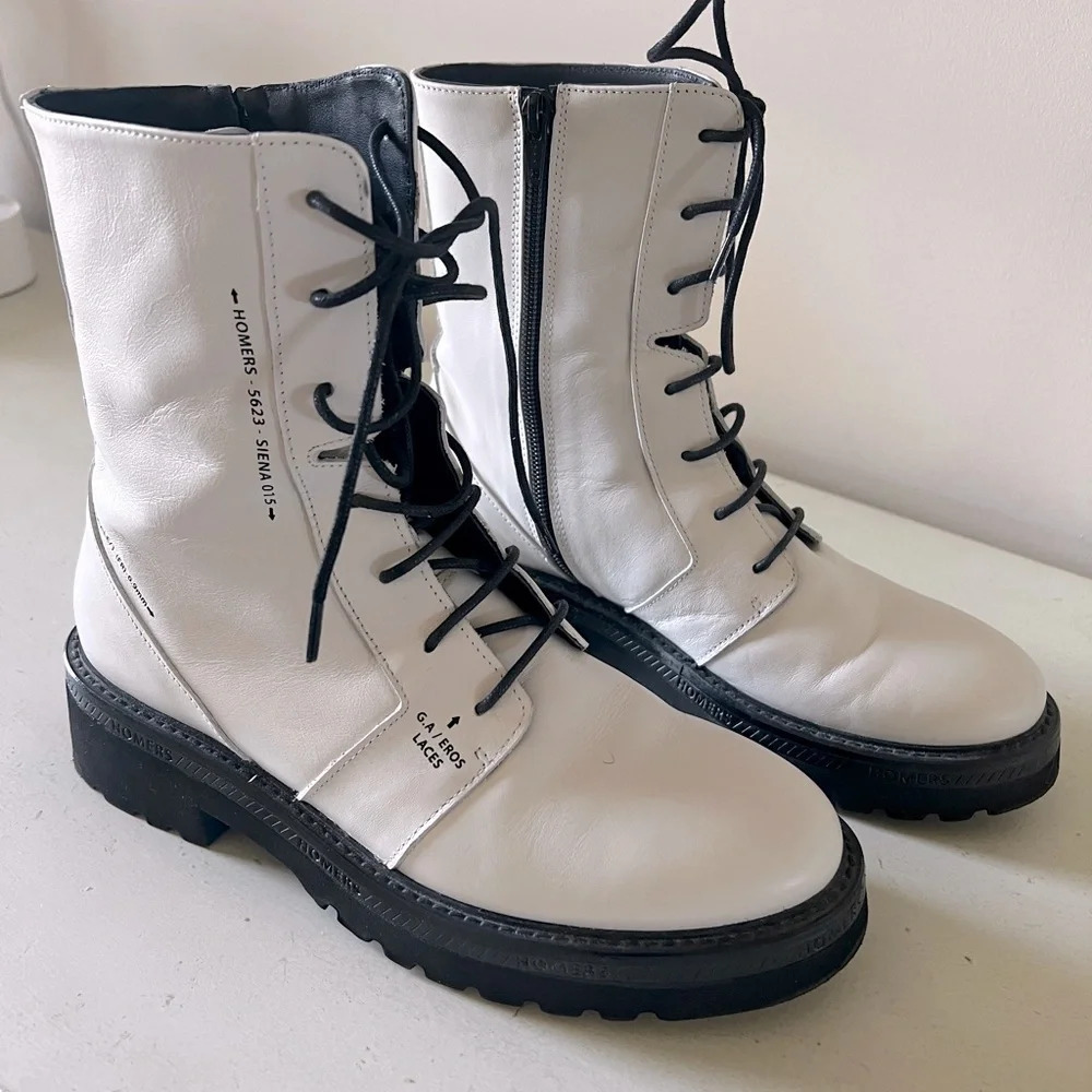 Stylish White Lace Up Boots